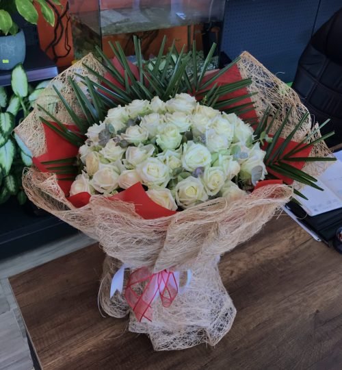 gemlik-sifa-fidan-ve-cicekcilik-isteme-buketi-beyaz-guller